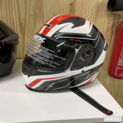 Part Number : 01018680 HELMET FX 24 STINGER RED M - Acessórios