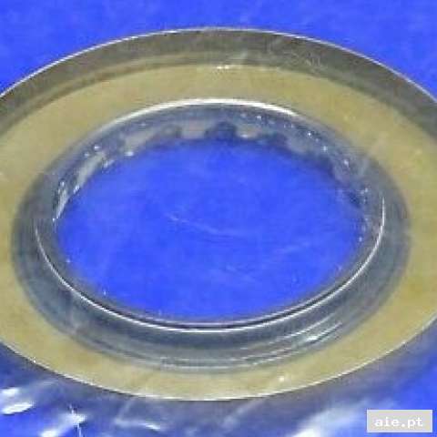 Part Number : 3235052 VITON TRIPLE LIP SEAL  40 X 70